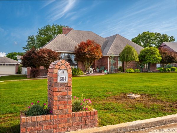 604 Nelson , McAlester, OK 74501