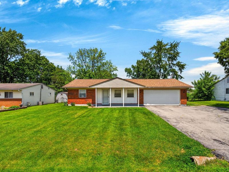 3114 Wessex Court , Columbus, OH 43232 Photo 2