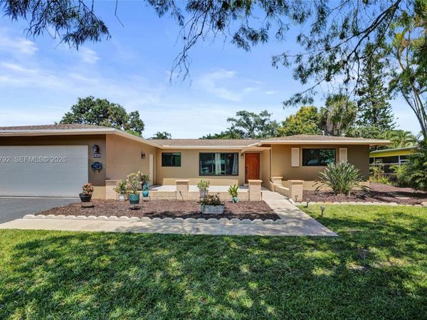 480 SW 55th Ave, Plantation, FL 33317