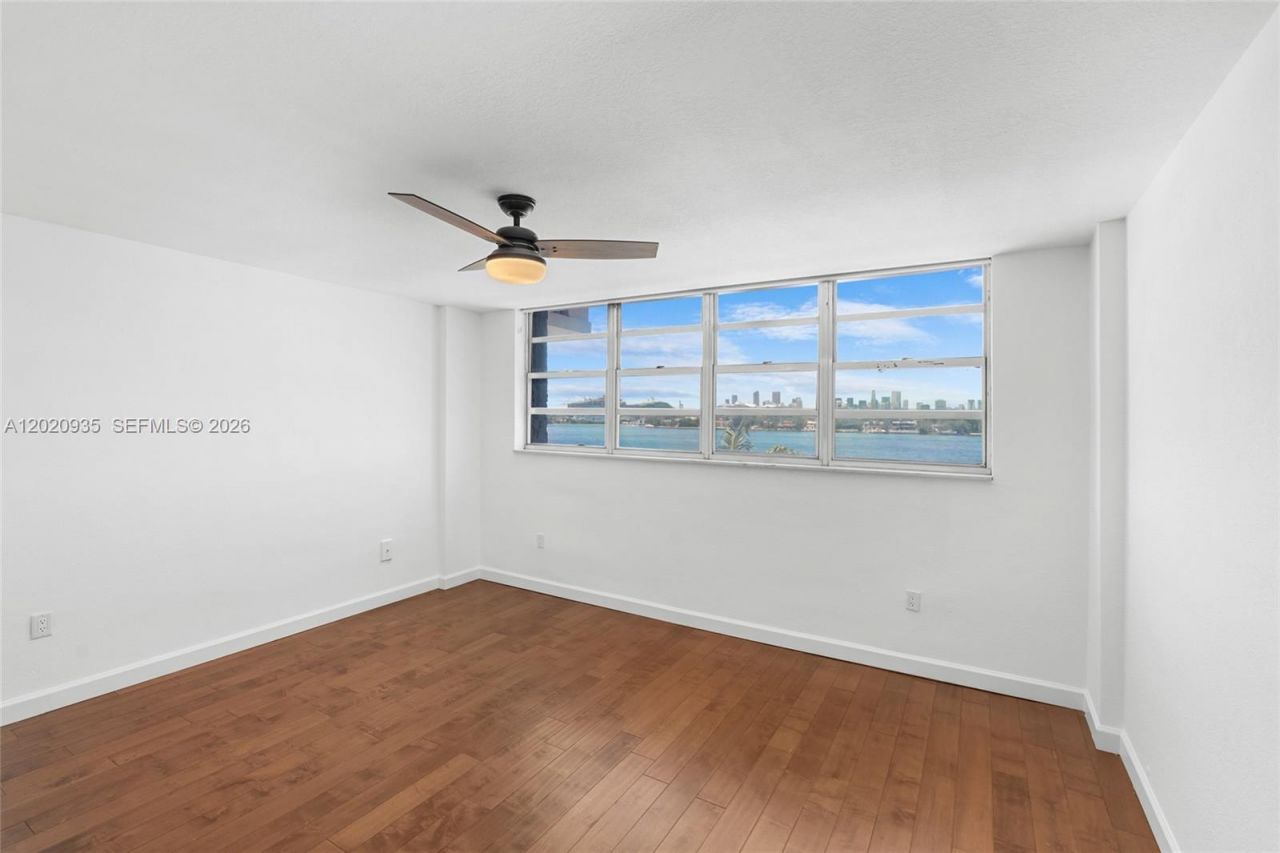800 West Ave , Unit 527, Miami Beach, FL 33139 Photo