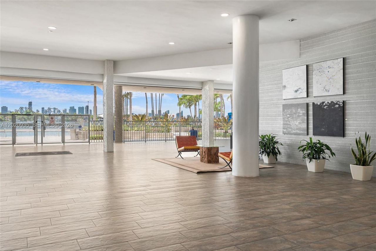 800 West Ave , Unit 527, Miami Beach, FL 33139 Photo