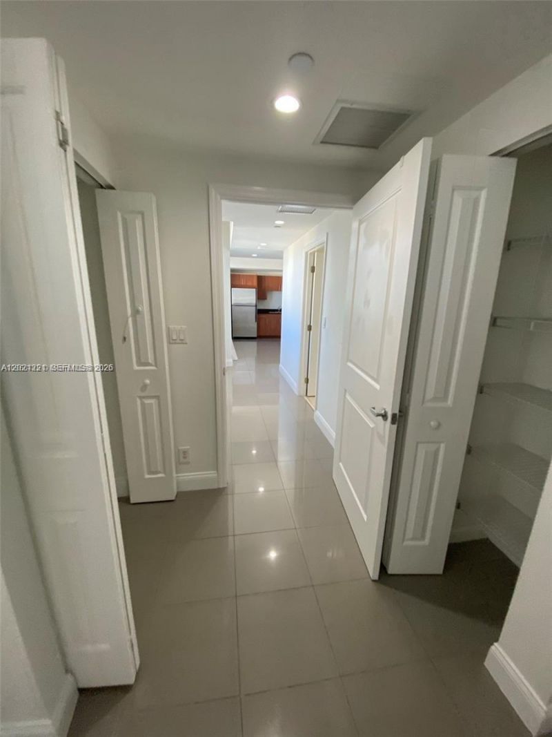 111 E Flagler St , Unit 1310, Miami, FL 33131 Photo