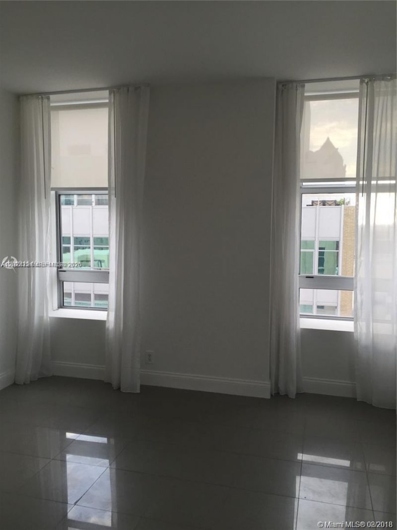 111 E Flagler St , Unit 1310, Miami, FL 33131 Photo