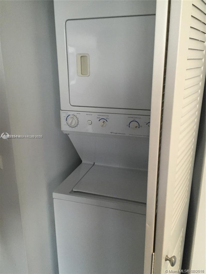111 E Flagler St , Unit 1310, Miami, FL 33131 Photo