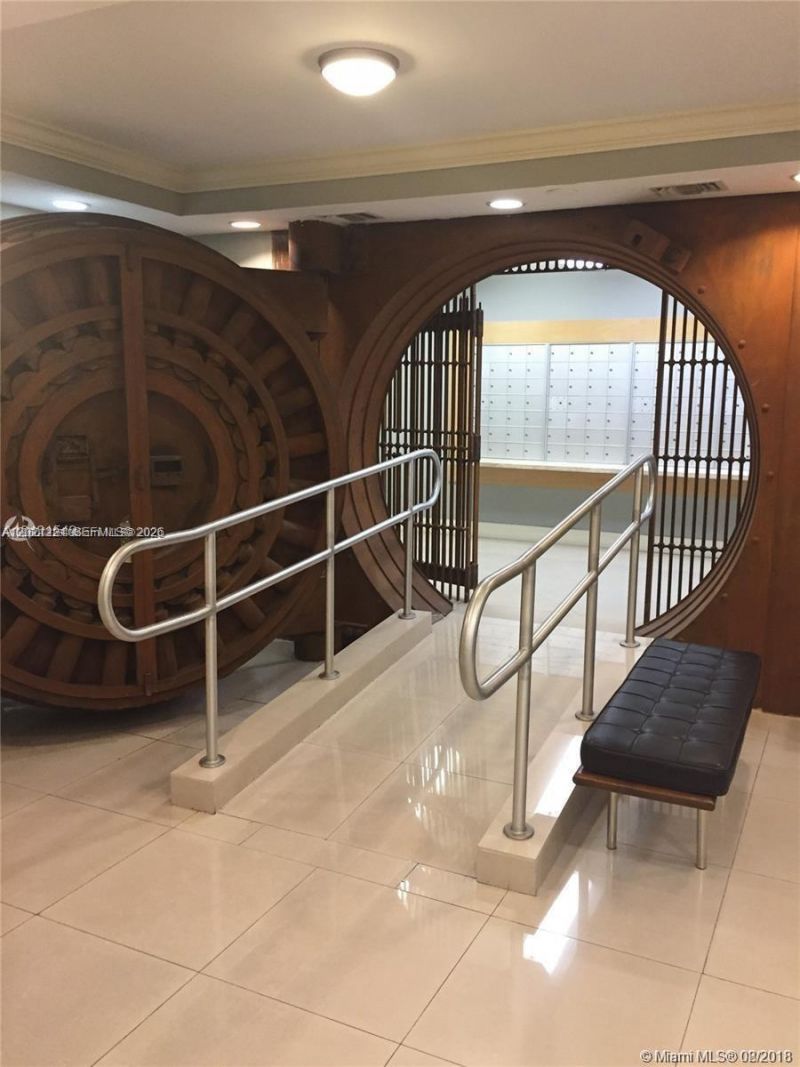 111 E Flagler St , Unit 1310, Miami, FL 33131 Photo