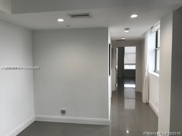 111 E Flagler St , Unit 1310, Miami, FL 33131 Photo