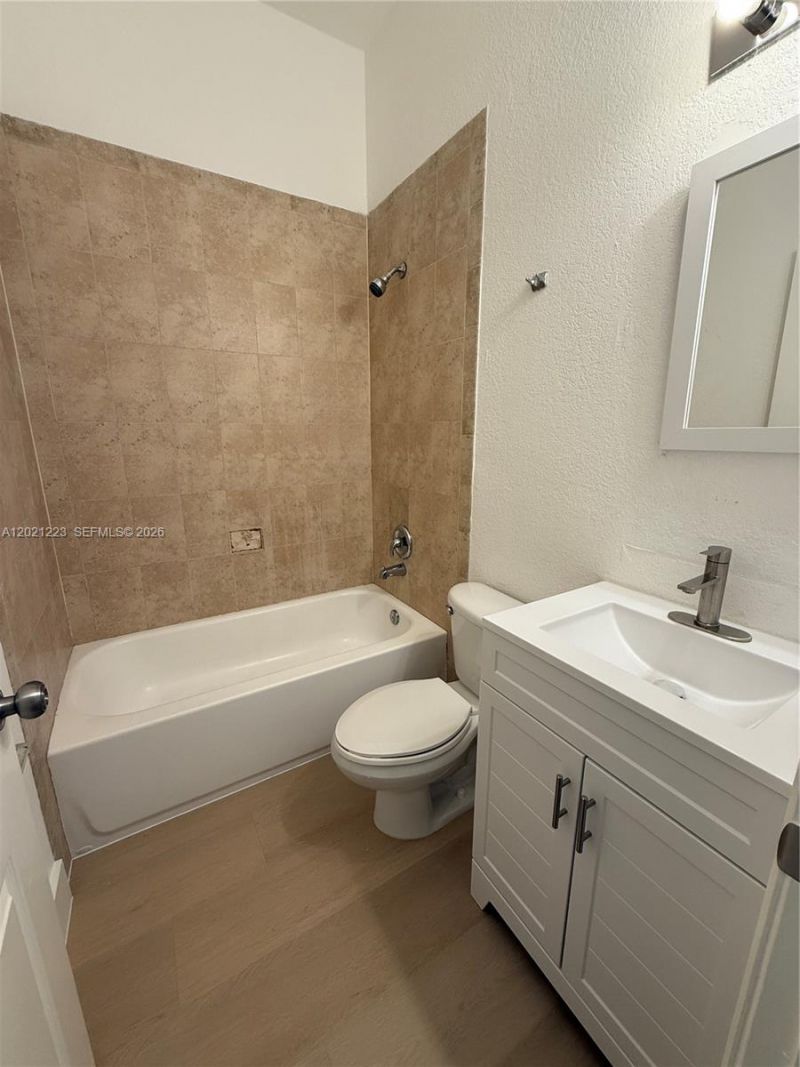 1247 NE 23rd Ave , Pompano Beach, FL 33062 Photo