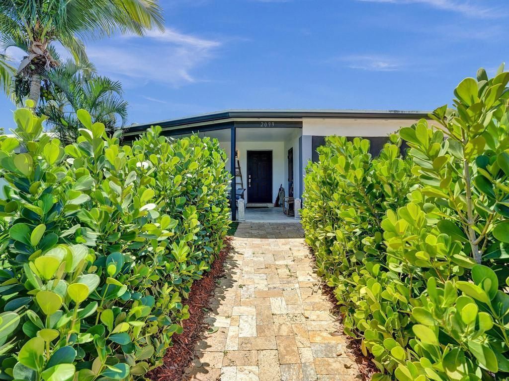 2099 NE 4th Court, Boca Raton, FL 33431 Photo