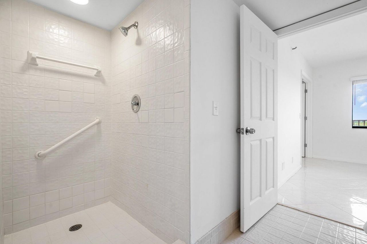 14475 Strathmore Lane, Unit 707, Delray Beach, FL 33446 Photo