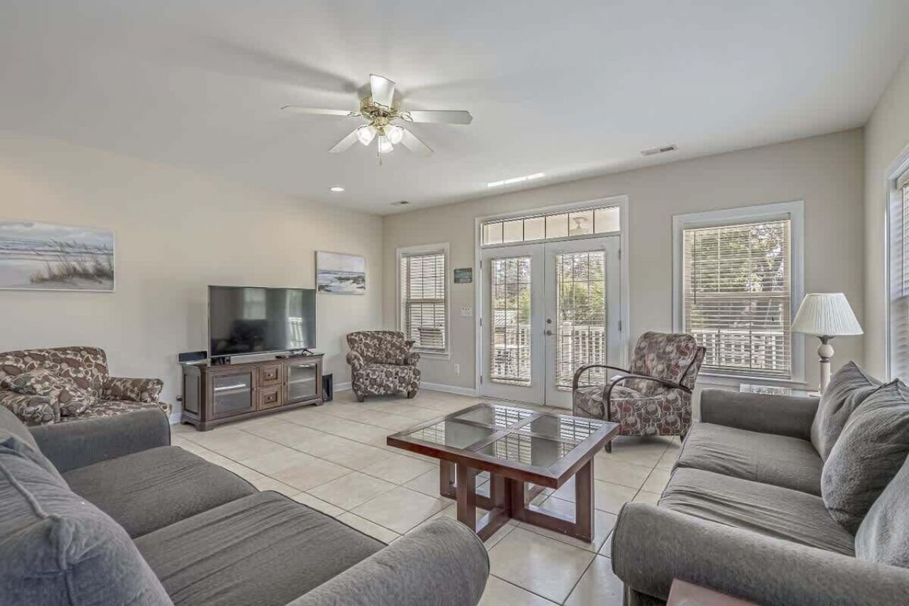 709 S 37th Avenue Photo 45