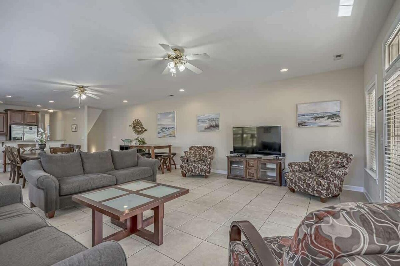 709 S 37th Avenue Photo 47