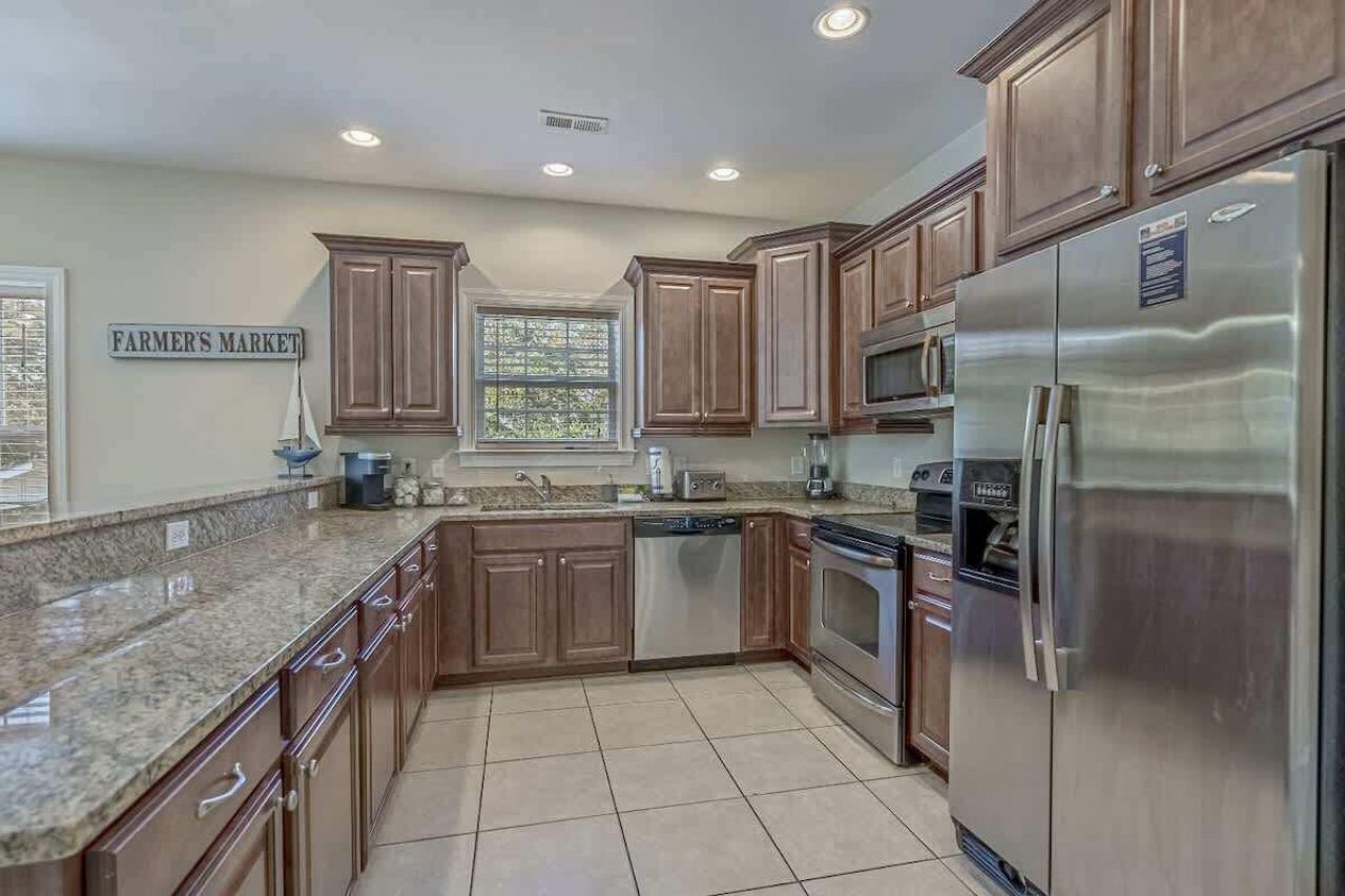 709 S 37th Avenue Photo 53