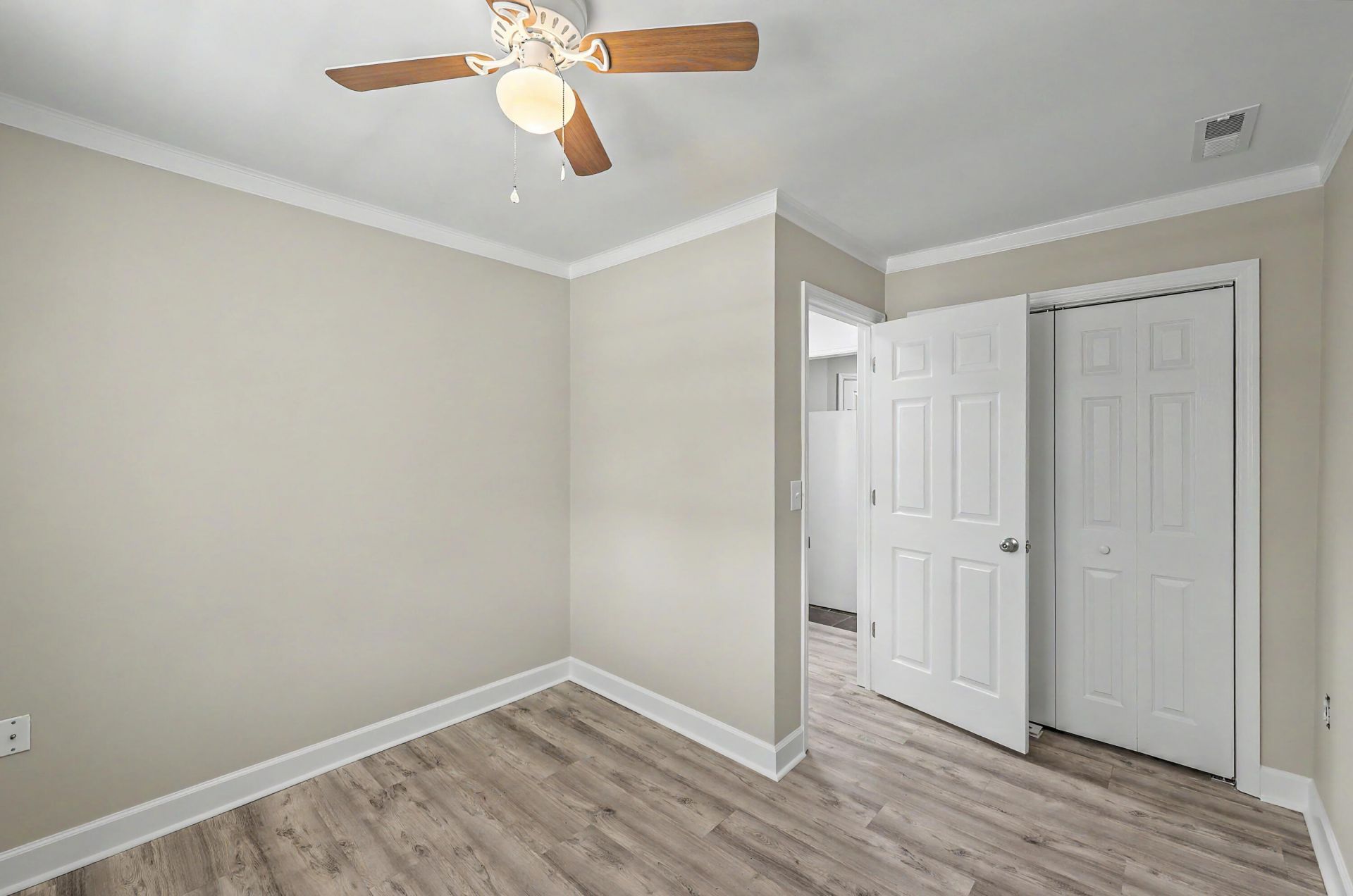 103 Tweed Court Photo 23