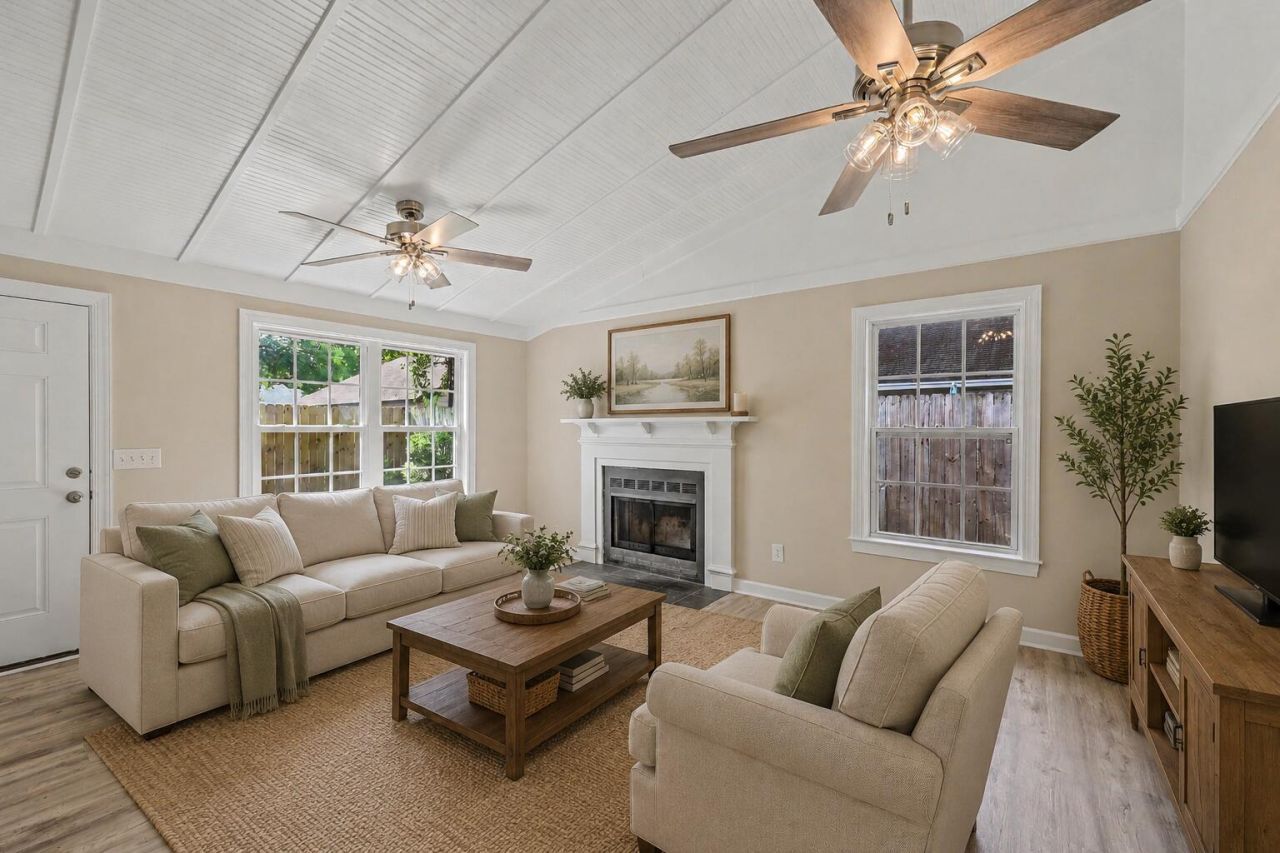 103 Tweed Court Photo 7