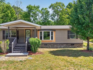 401 Railroad Lane, Pamplin, VA 23958