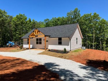 1030 S Coolwell Road, Madison Heights, VA 24572