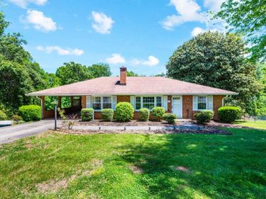 708 Sherman Drive, Lynchburg, VA 24502