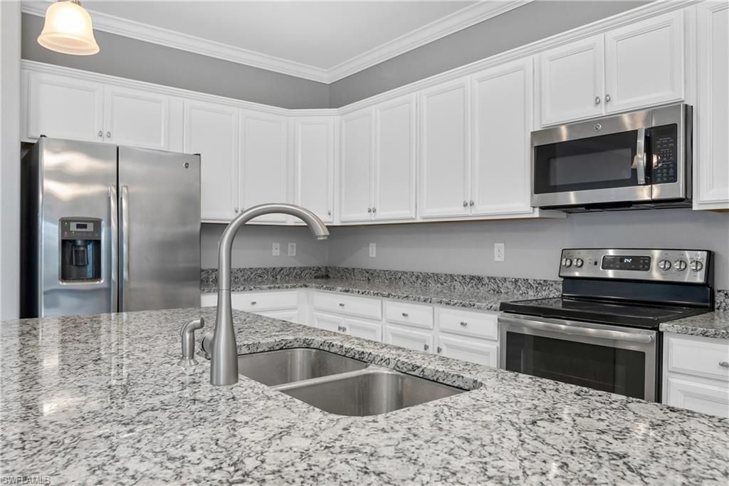 19952 Beverly Park Rd, Estero, FL 33928 Photo