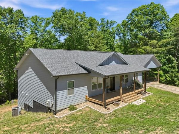 603 Gold Flume Way, Cleveland, GA 30528