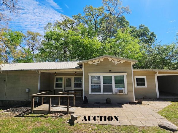 3905 Holiday Acres Drive, Fort Towson, OK 74735