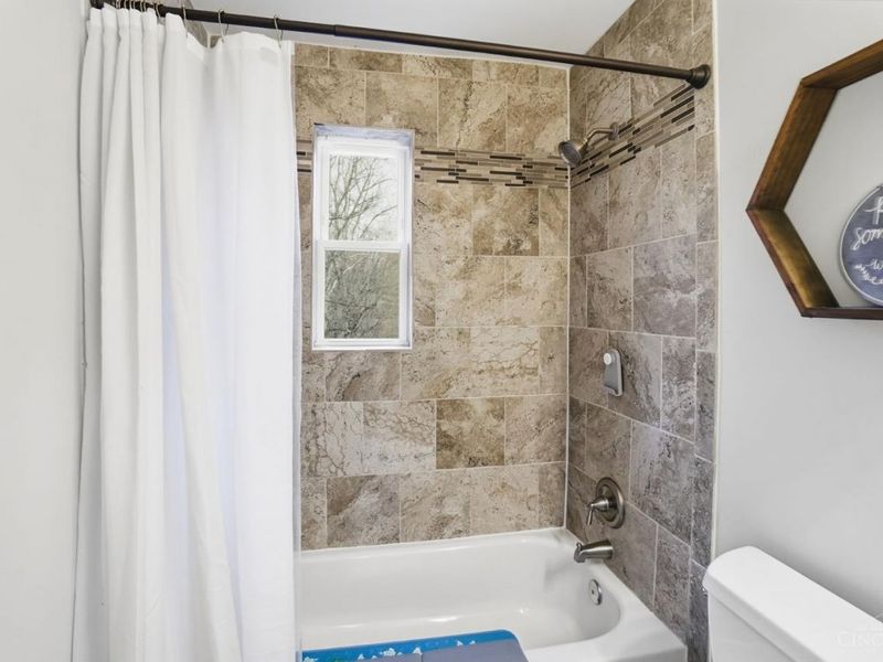 6130 Wilmer Road, Cincinnati, OH 45247 Photo 37