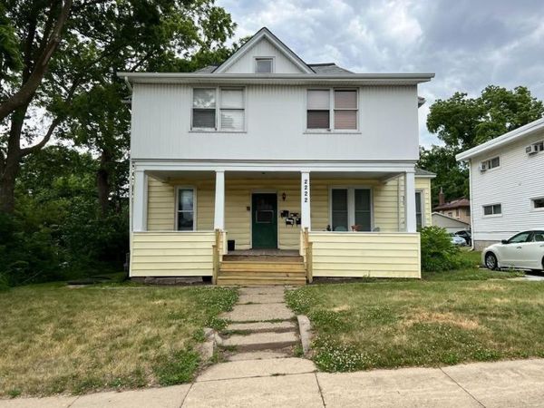 2222 Walnut St Street, Cedar Falls, IA 50613