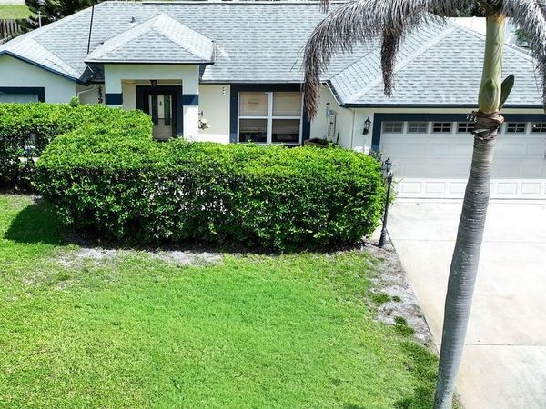 726 Tuxedo Terrace, Sebastian, FL 32958