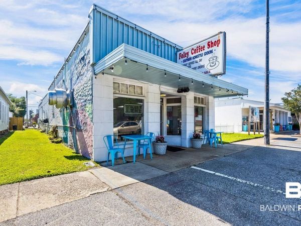 213 Mckenzie Street, Foley, AL 36535