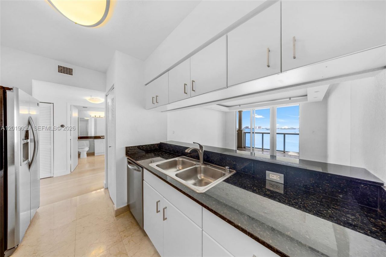 1625 Kennedy Cswy , Unit 1004D, North Bay Village, FL 33141 Photo