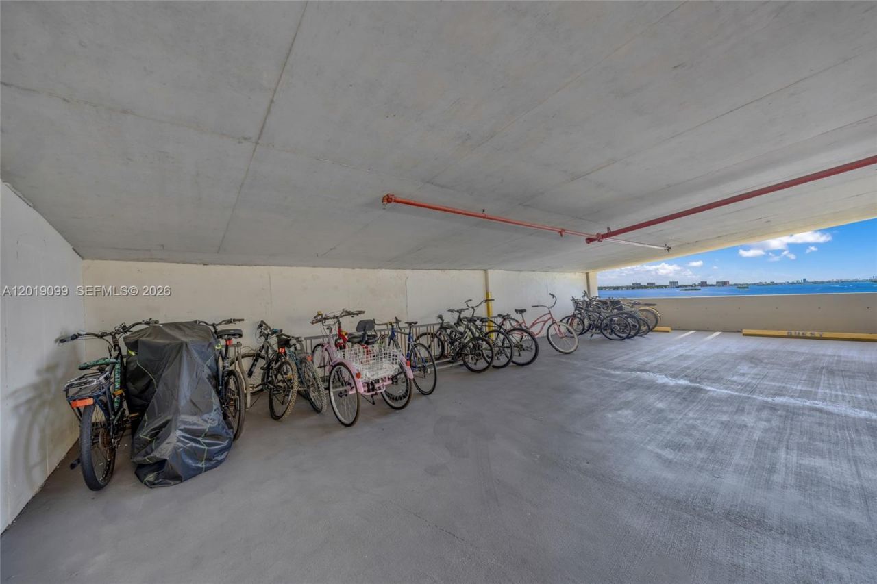 1625 Kennedy Cswy , Unit 1004D, North Bay Village, FL 33141 Photo