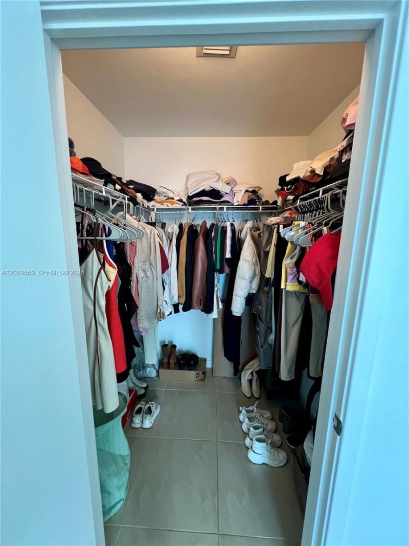 79 SW 12th St , Unit 2903-S, Miami, FL 33130 Photo