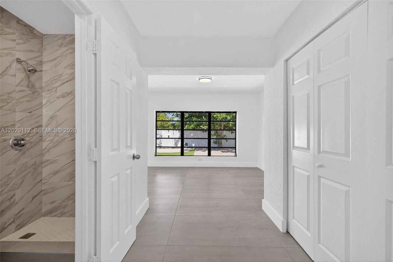 17150 NE 18th Ave , Unit 17150, North Miami Beach, FL 33162 Photo