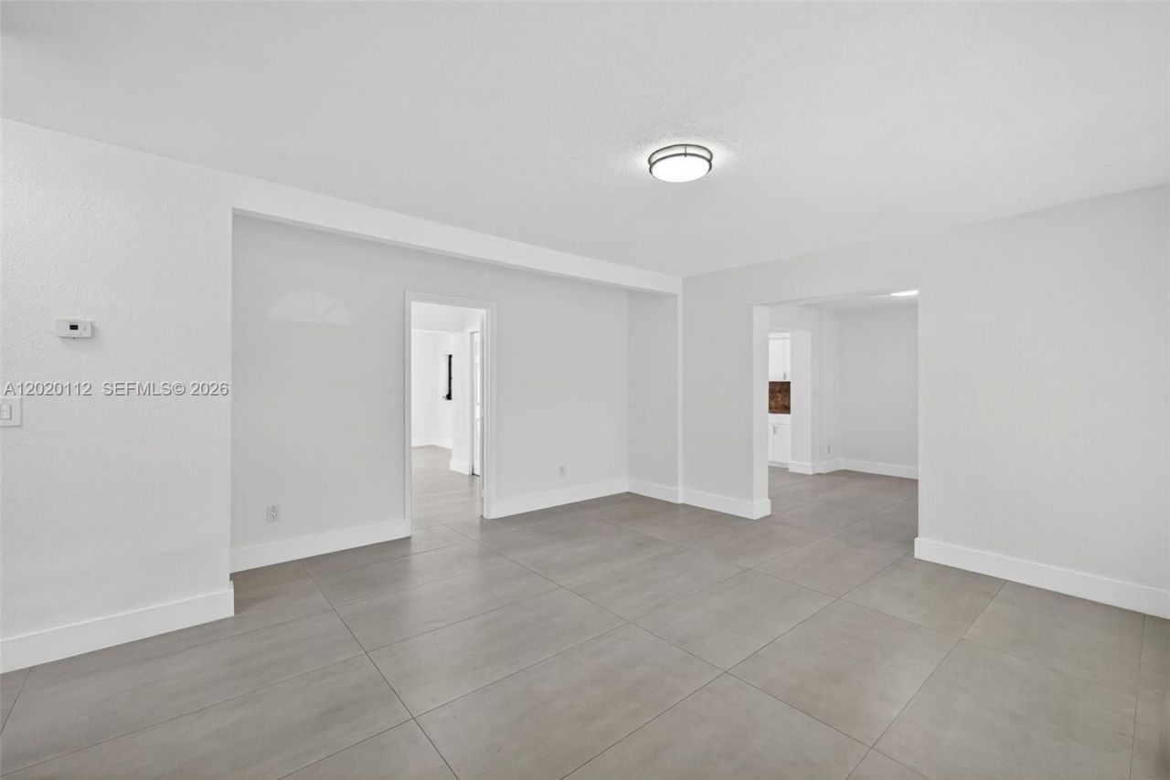 17150 NE 18th Ave , Unit 17150, North Miami Beach, FL 33162 Photo