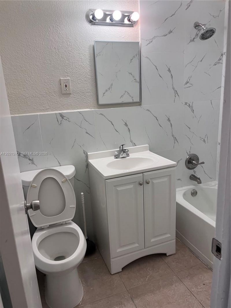 109 NW 14th Way , Unit 1-4, Dania Beach, FL 33004 Photo