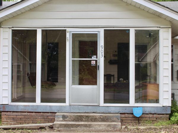 903 E Sullenberger Avenue, Malvern, AR 72104