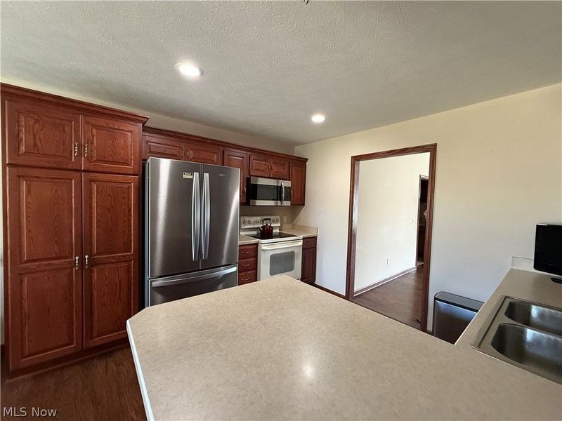 1030 Fairfield Drive, Wooster, OH 44691 Photo 13