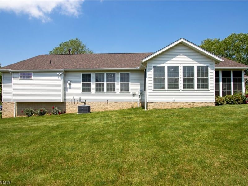 1030 Fairfield Drive, Wooster, OH 44691 Photo 2