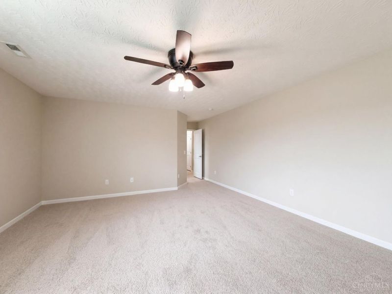 7533 Cherokee Lane, Liberty Township, OH 45044 Photo 4