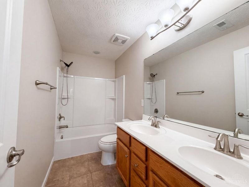 7533 Cherokee Lane, Liberty Township, OH 45044 Photo 6