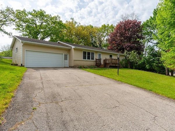 649 Oakwood Drive, Durand, WI 54736