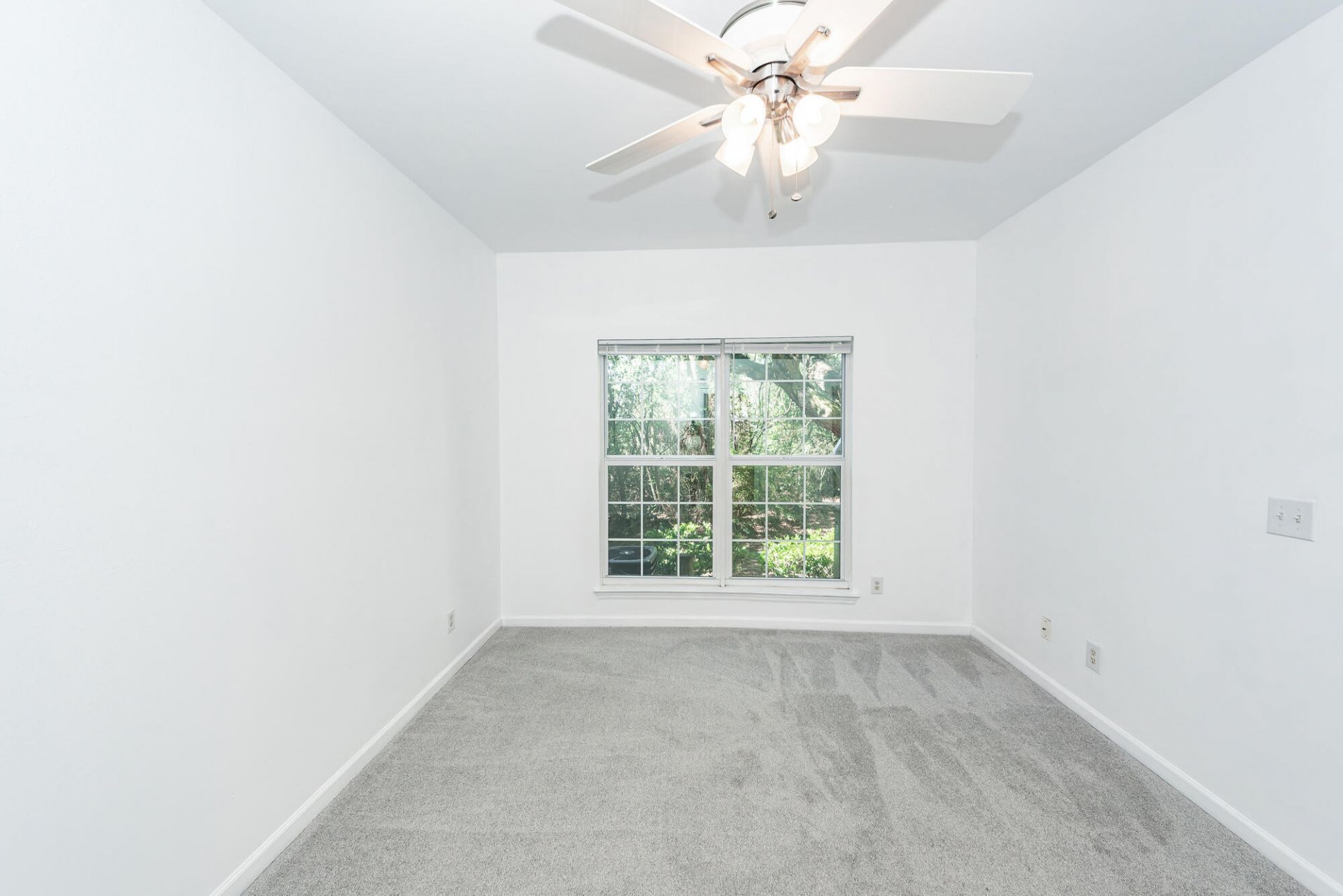 700 Daniel Ellis Drive Photo 14