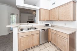 700 Daniel Ellis Drive photo 4