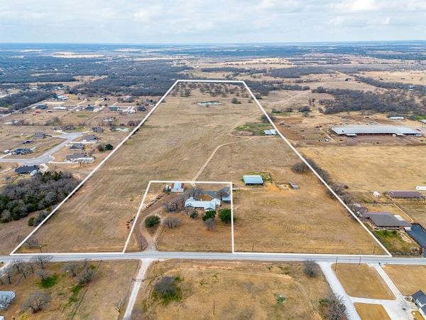 938 County Road 3341 , Paradise, TX 76073