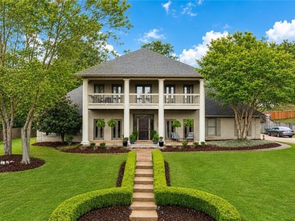 2821 LAKE CREST Drive, Tuscaloosa, AL 35406