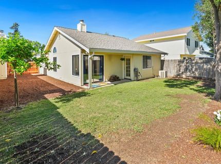 7004 Springmont Dr, Elk Grove, CA 95758 Photo