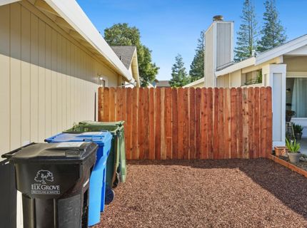 7004 Springmont Dr, Elk Grove, CA 95758 Photo