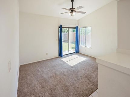 7004 Springmont Dr, Elk Grove, CA 95758 Photo