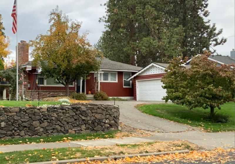 923 E 36th Ave, Spokane, WA 99203 Main Photo