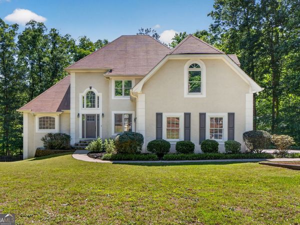 190 Indian Bluff Drive, Sharpsburg, GA 30277