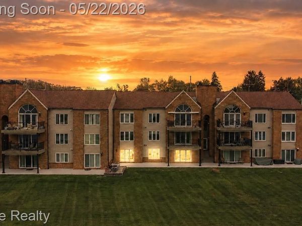 3434 Adams Shore Drive, Waterford Twp, MI 48329